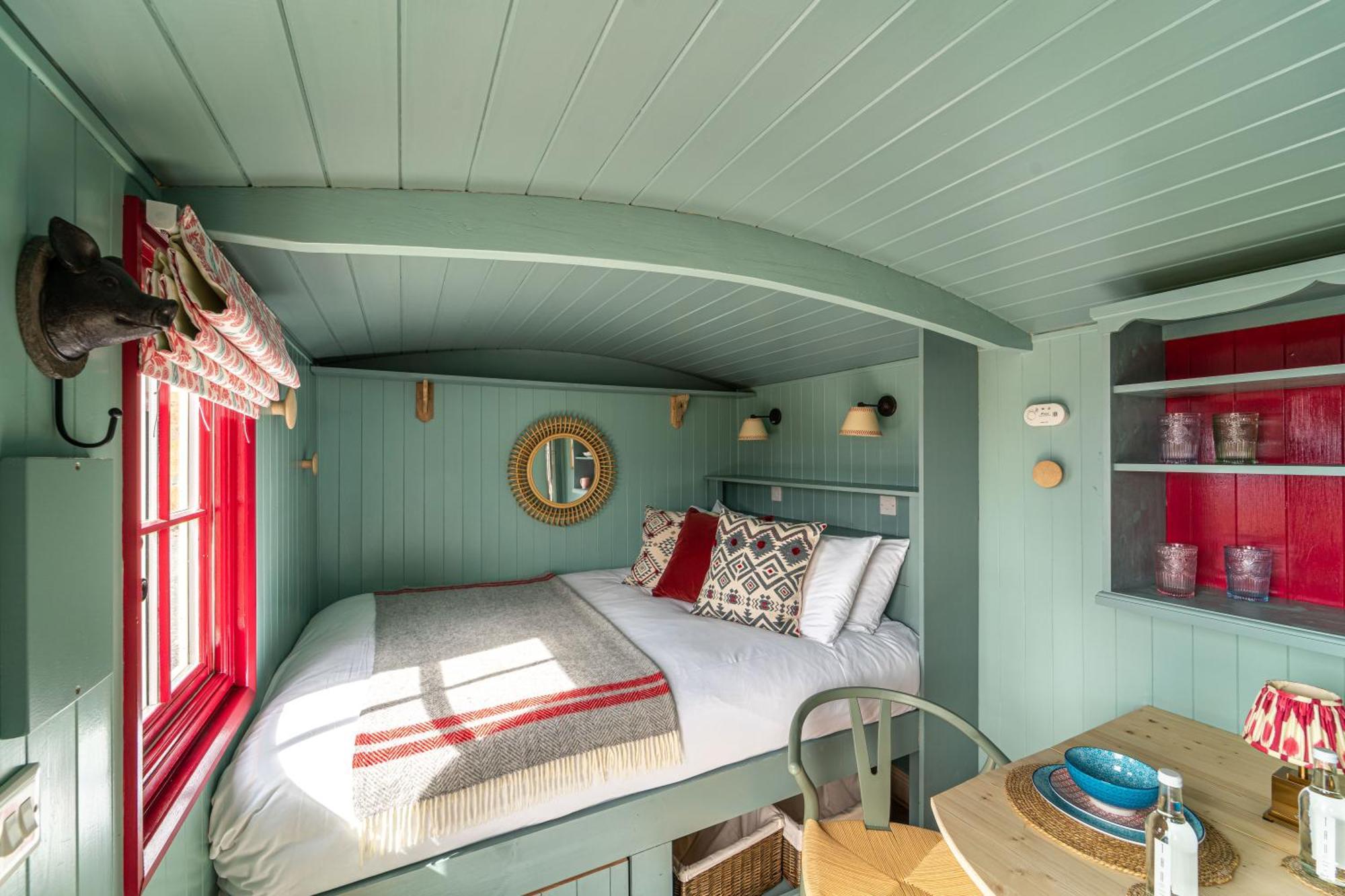 Barlwyd Glamping Hotel Blaenau Ffestiniog Exterior photo