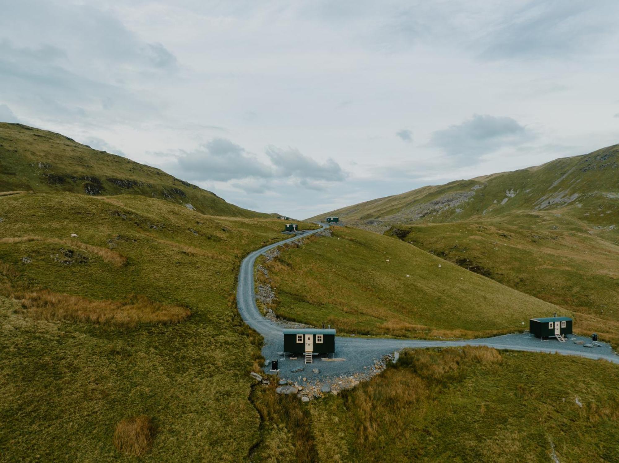 Barlwyd Glamping Hotel Blaenau Ffestiniog Exterior photo
